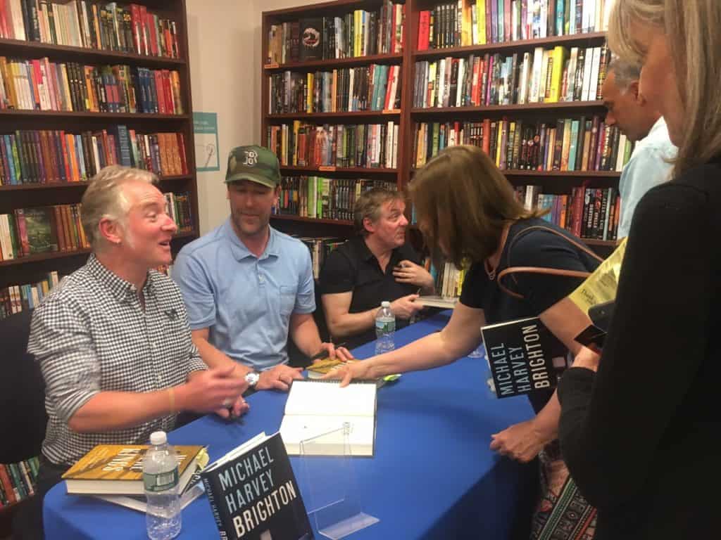 Robin Agnew shows how to make your booksigning event successful